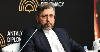 অস্থায়ী যুদ্ধবিরতি প্রত্যাখ্যান ইরানের; আঞ্চলিক সংঘাতের স্থায়ী অবসান দাবি